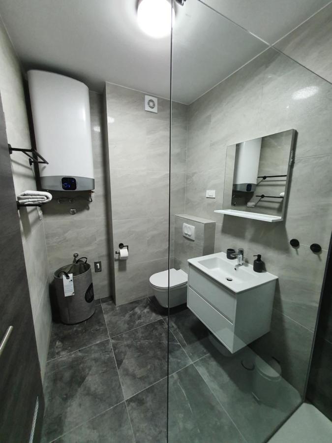 Apartmani Nerium Loviste Bagian luar foto