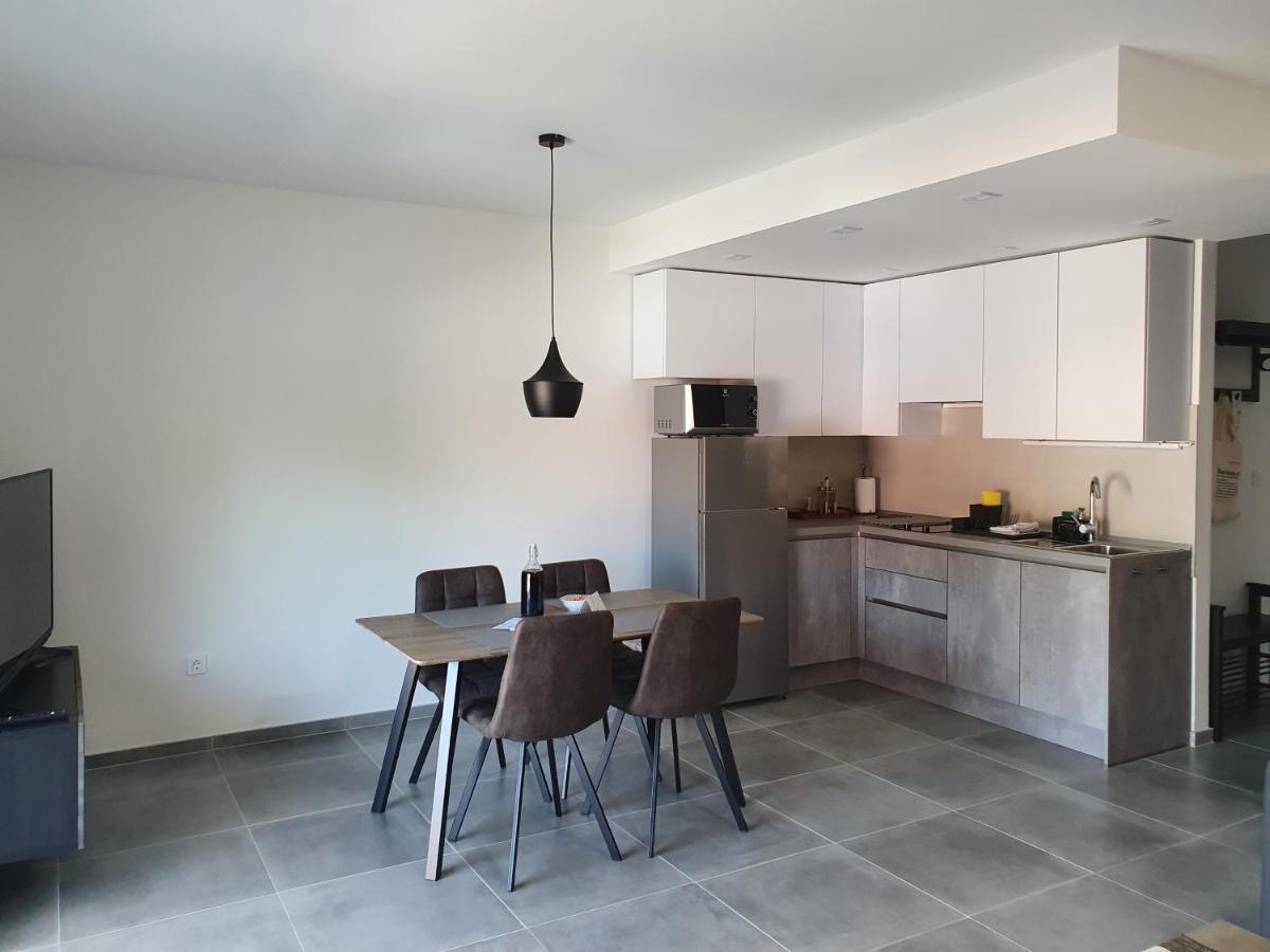 Apartmani Nerium Loviste Bagian luar foto