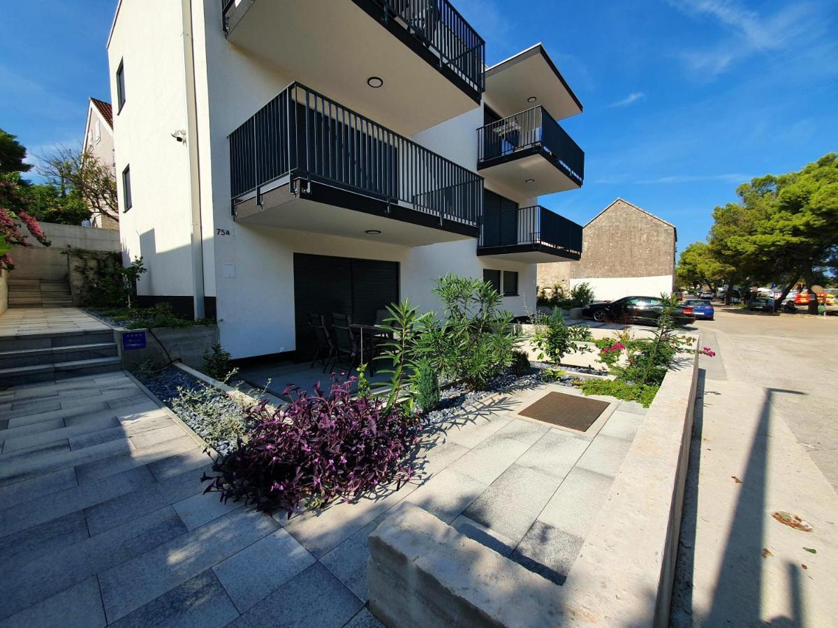 Apartmani Nerium Loviste Bagian luar foto