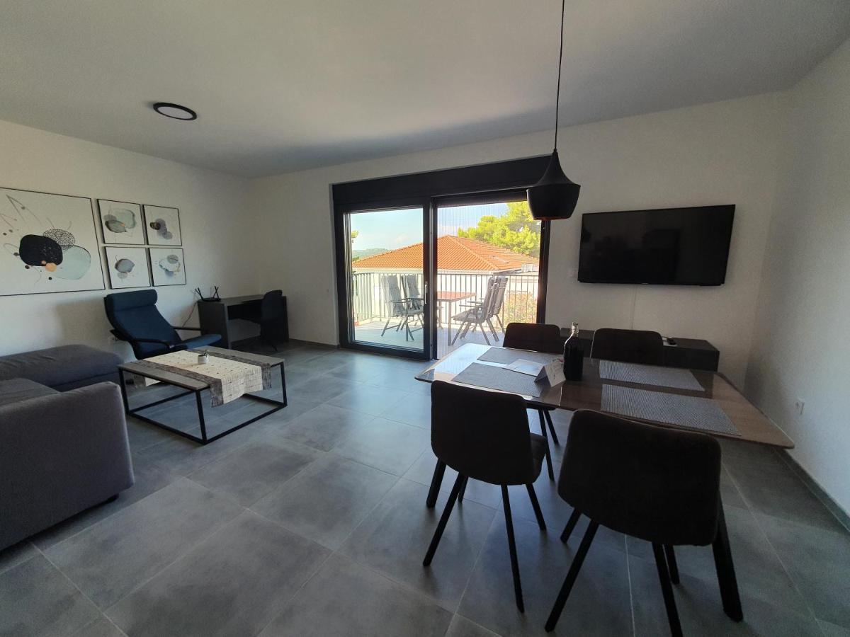 Apartmani Nerium Loviste Bagian luar foto