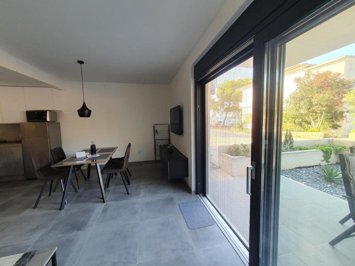 Apartmani Nerium Loviste Bagian luar foto